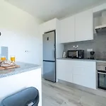 Διαμέρισμα A Gaivota - Walking Distance To Monte Clerigo And Amoreira Beaches Aljezur