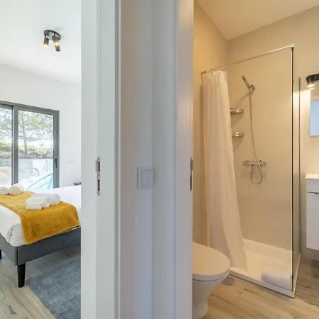 Apartamento A Gaivota - Walking Distance To Monte Clerigo And Amoreira Beaches *