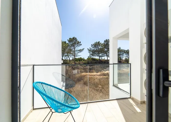 A Gaivota - Walking Distance To Monte Clerigo And Amoreira Beaches Apartman