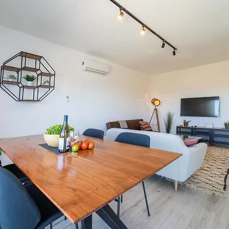 A Gaivota - Walking Distance To Monte Clerigo And Amoreira Beaches Apartment Aljezur