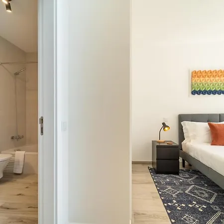 Apartment A Gaivota - Walking Distance To Monte Clerigo And Amoreira Beaches *